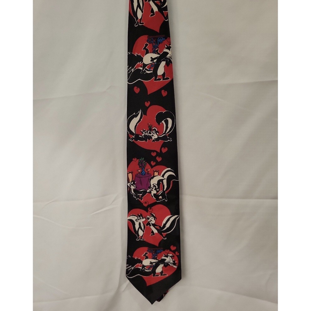 Looney Tunes Mania Pepe Le Pew Mens Neck Tie Skunk Hearts 1995 Vintage Valentine